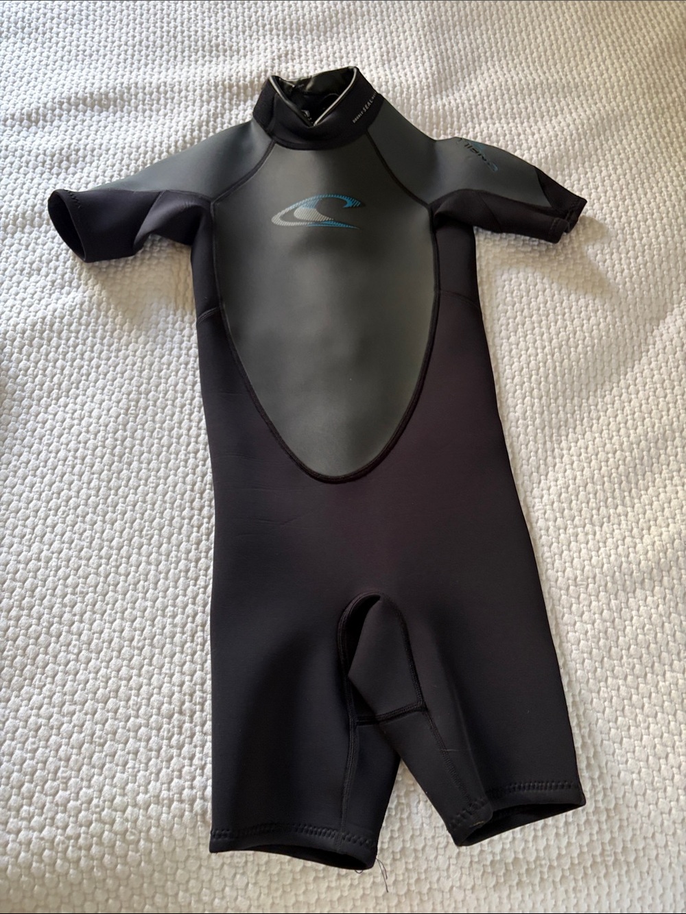 O'Neill Kids Short Sleeve Rashguard Swimsuit - Black and Gray with Blue Logo
